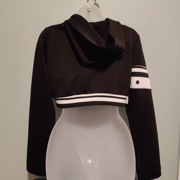 Black and White Cropped Zip Up Hoodie - Picture 2 of 5